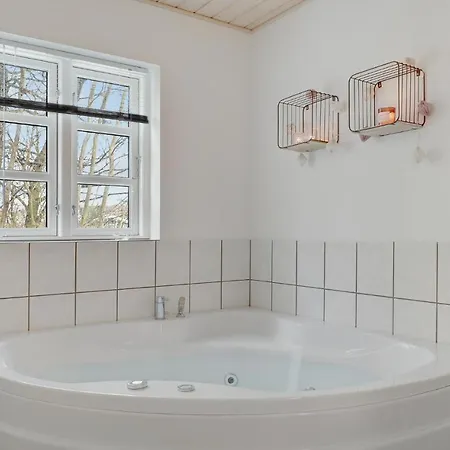 Holiday home 3 Bedroom Amazing In Aakirkeby *